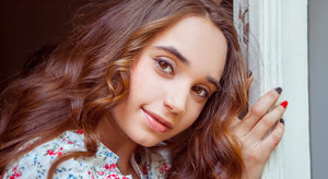 18 year old girl Barbie Bree strips to pink leg warmers in her bedroom